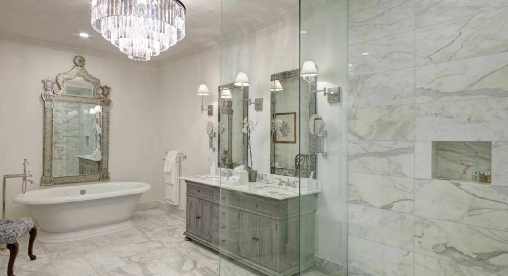 Cadillac Penthouse Bathroom