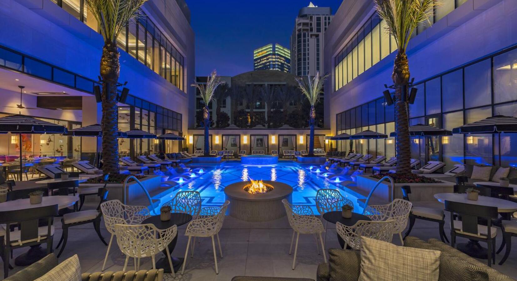 Pool with terraced dining