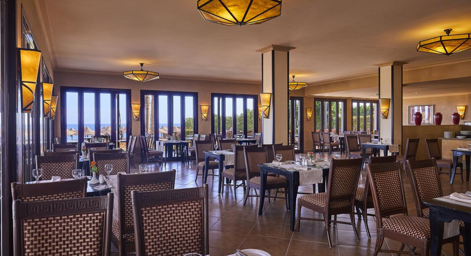 Hotel restaurant