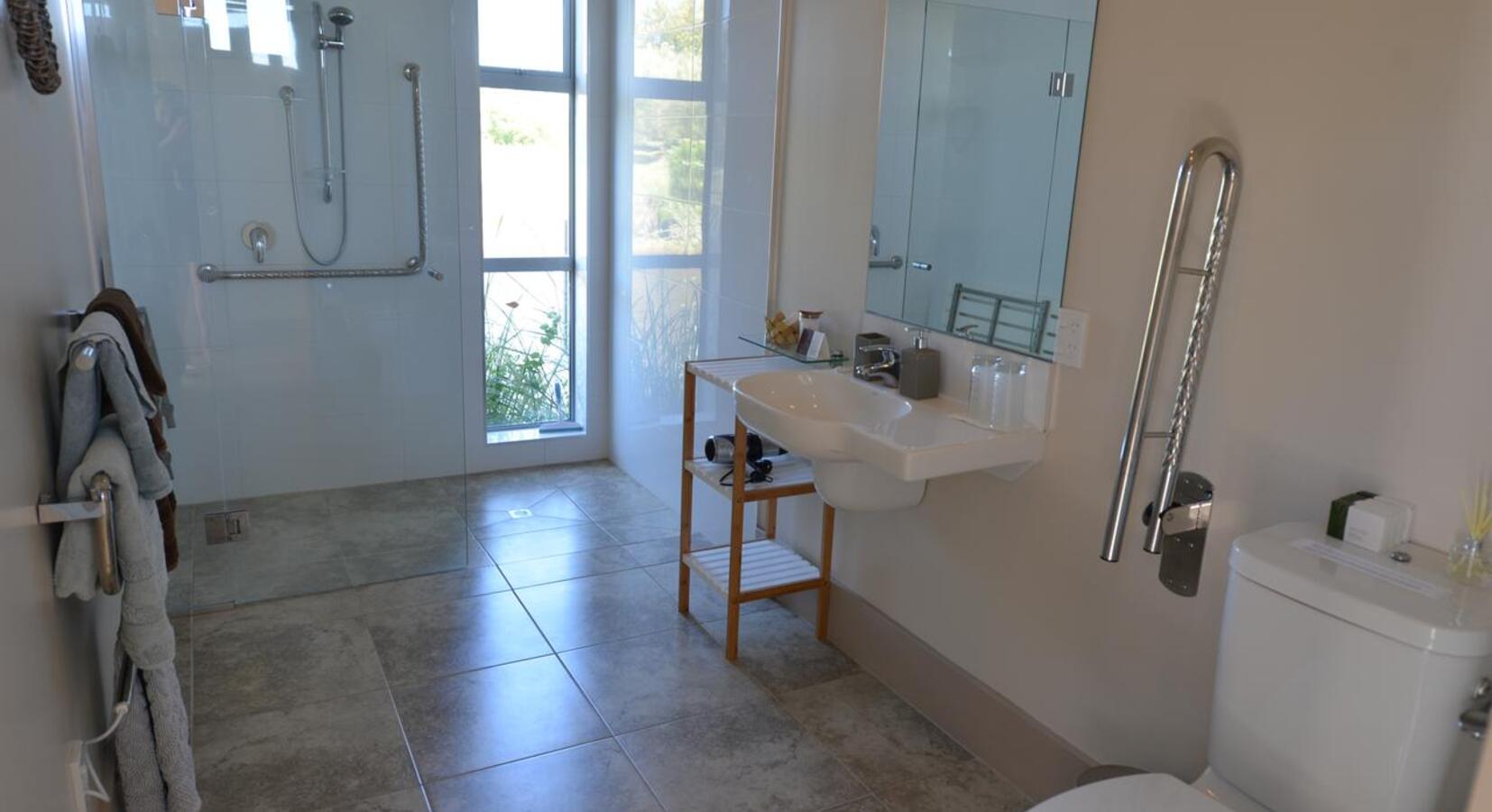 Bathroom with Disability Friendly Features