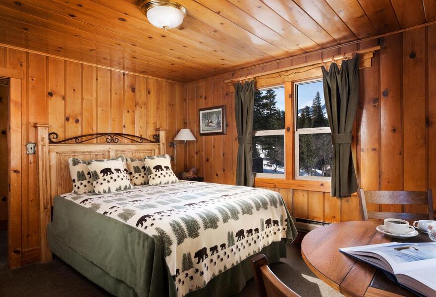 Tamarack Lodge