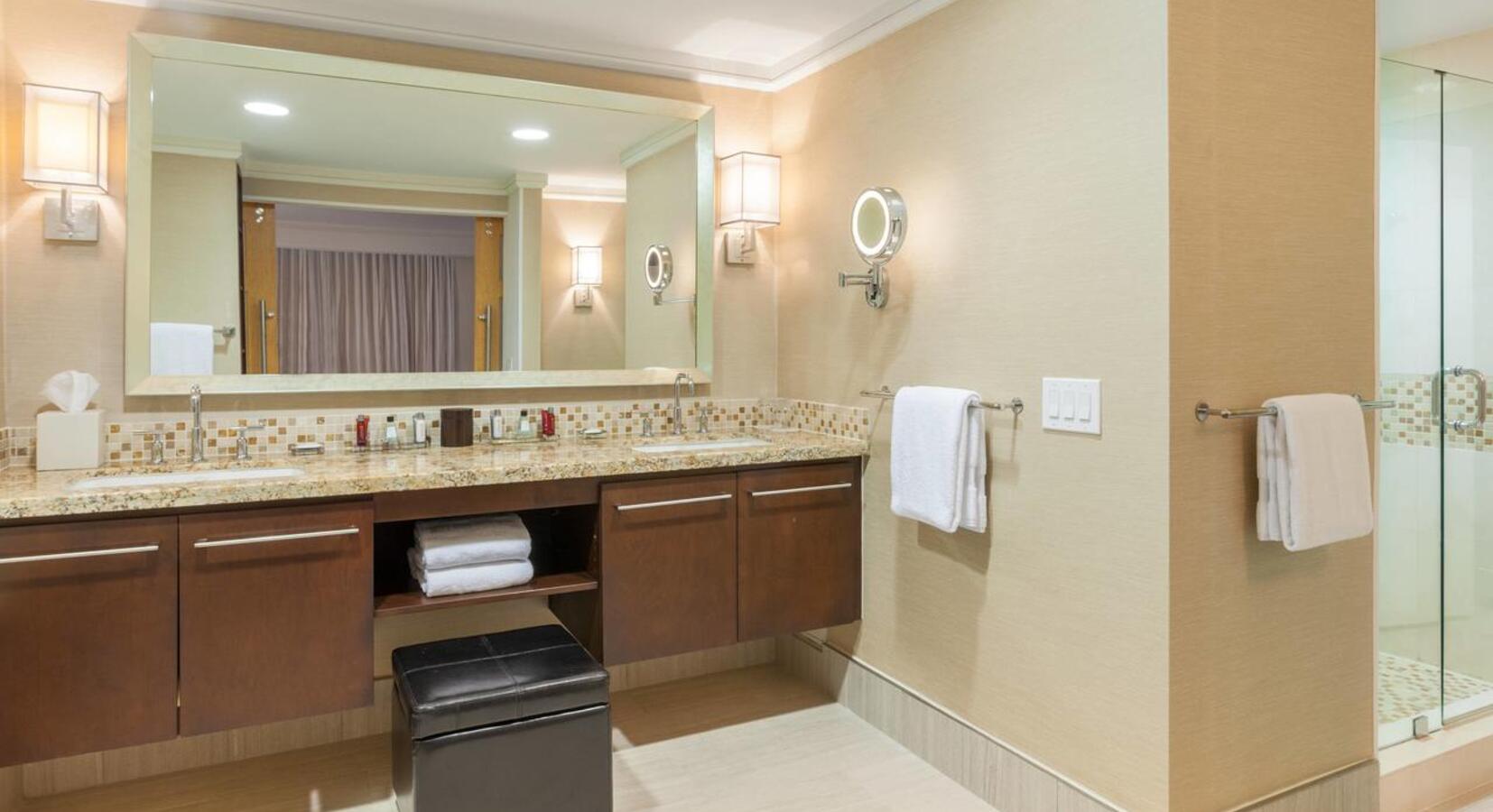 Bathroom Suite 