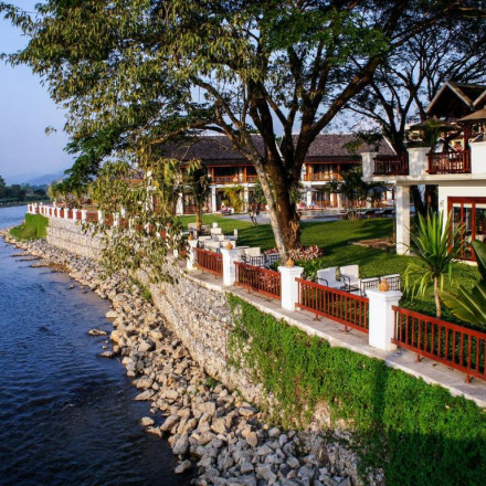 10 Relaxed Riverside Hotels in Laos