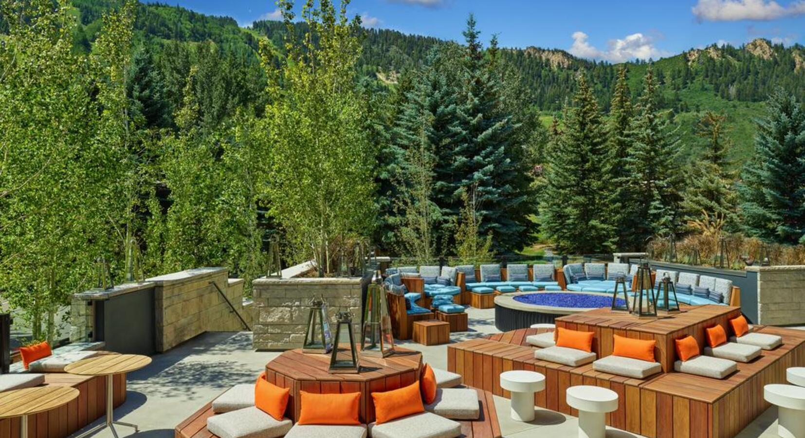 The Outdoor Hot Tub boasts Stunning Views