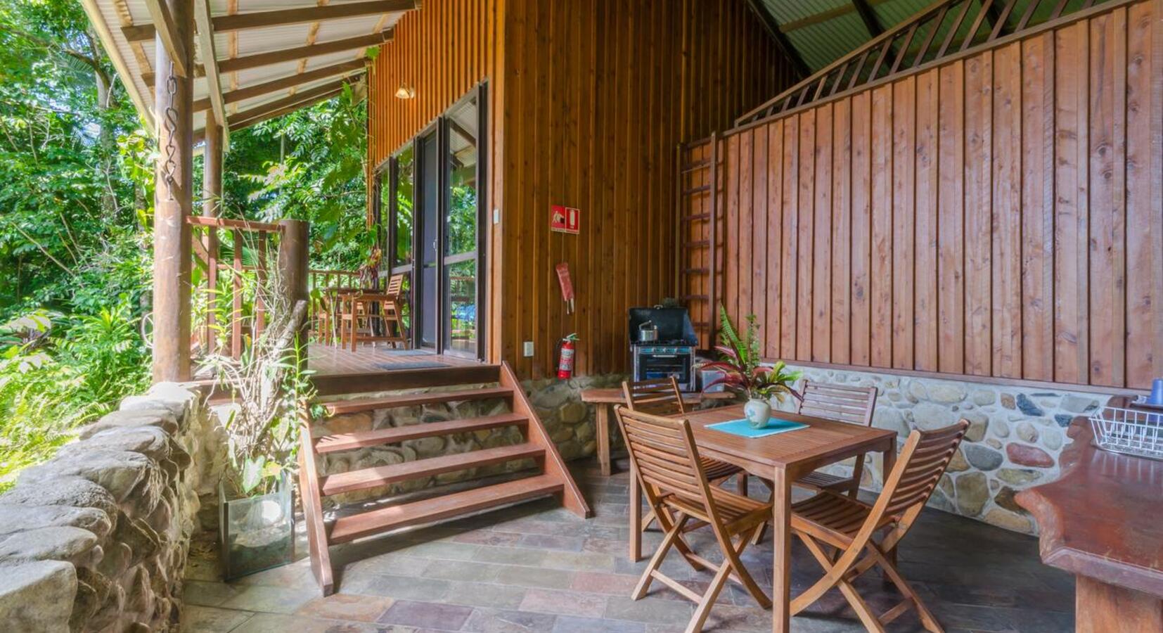 Cottage with garden view