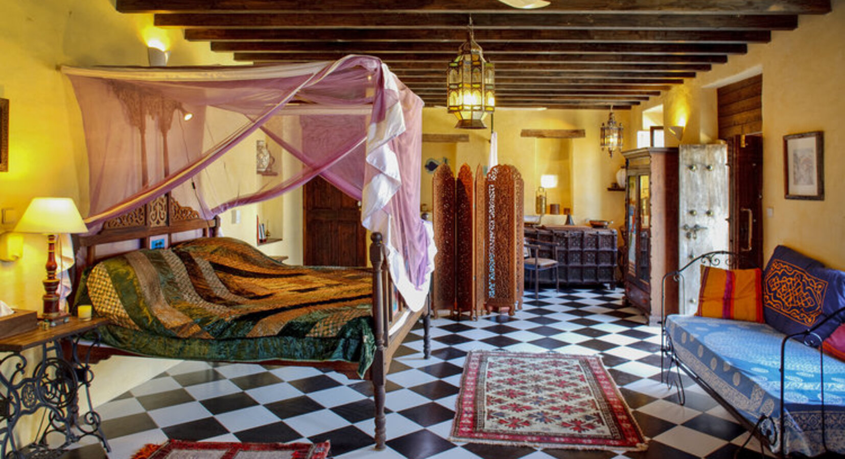 Zanzibar Room