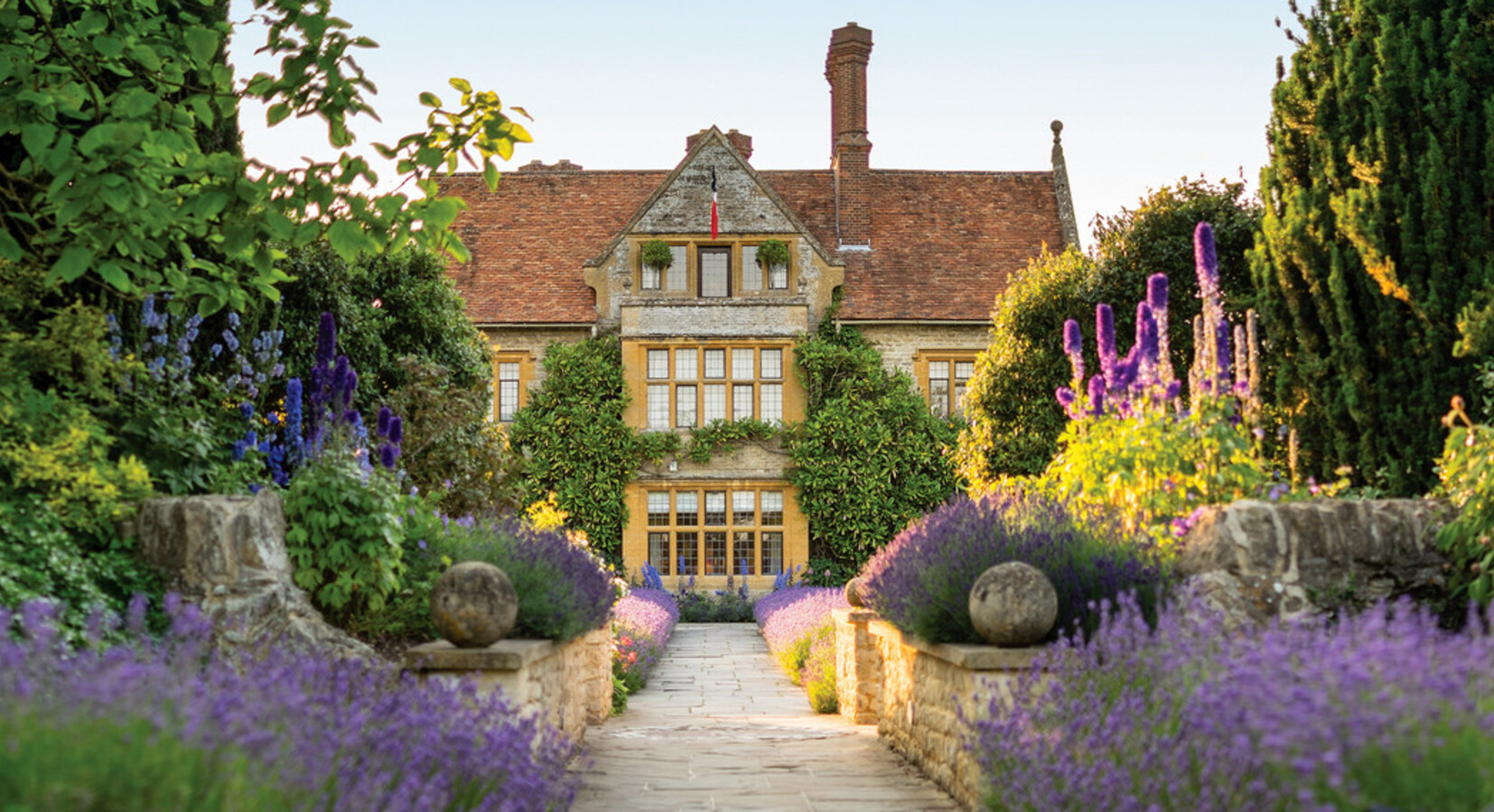 Photo of Belmond Le Manoir aux Quat’ Saisons