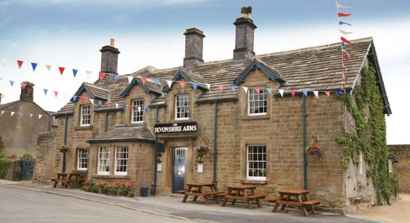 Photo of The Devonshire Arms at Pilsley