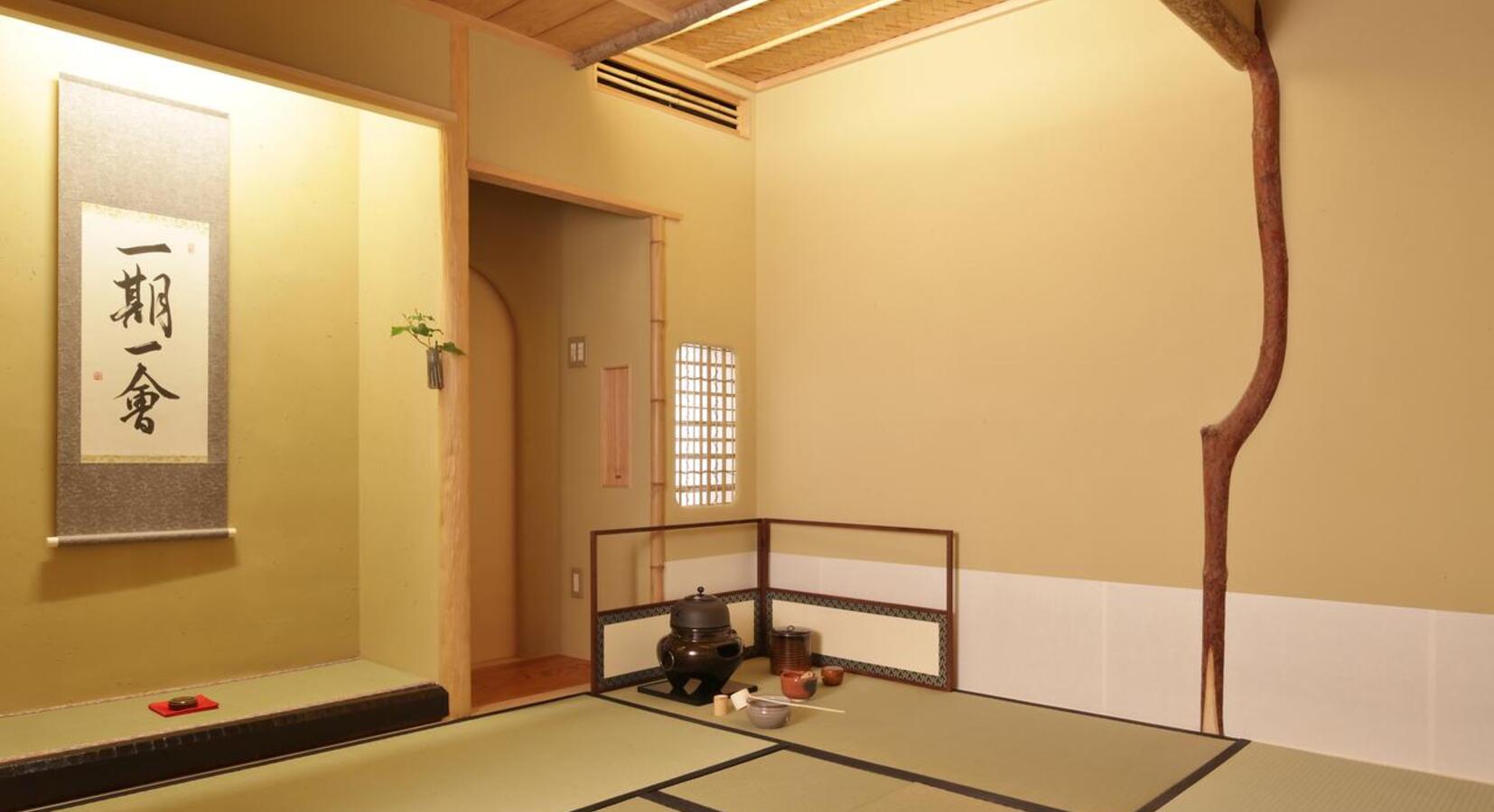 Japanese-style room