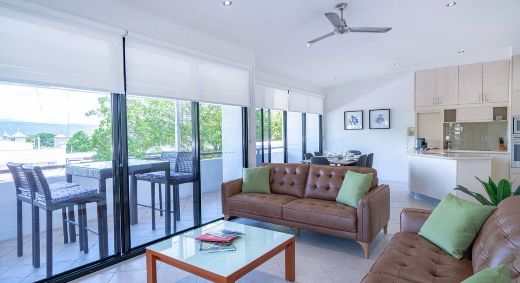 Three-Bedroom Apartment - Sitting Room 