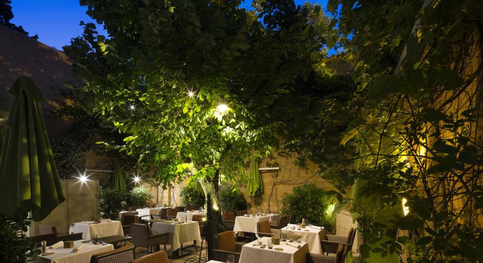 Courtyard dining