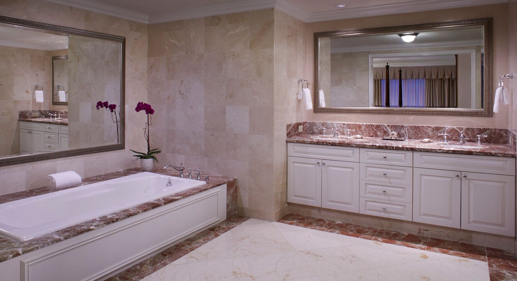 Bathroom suite 