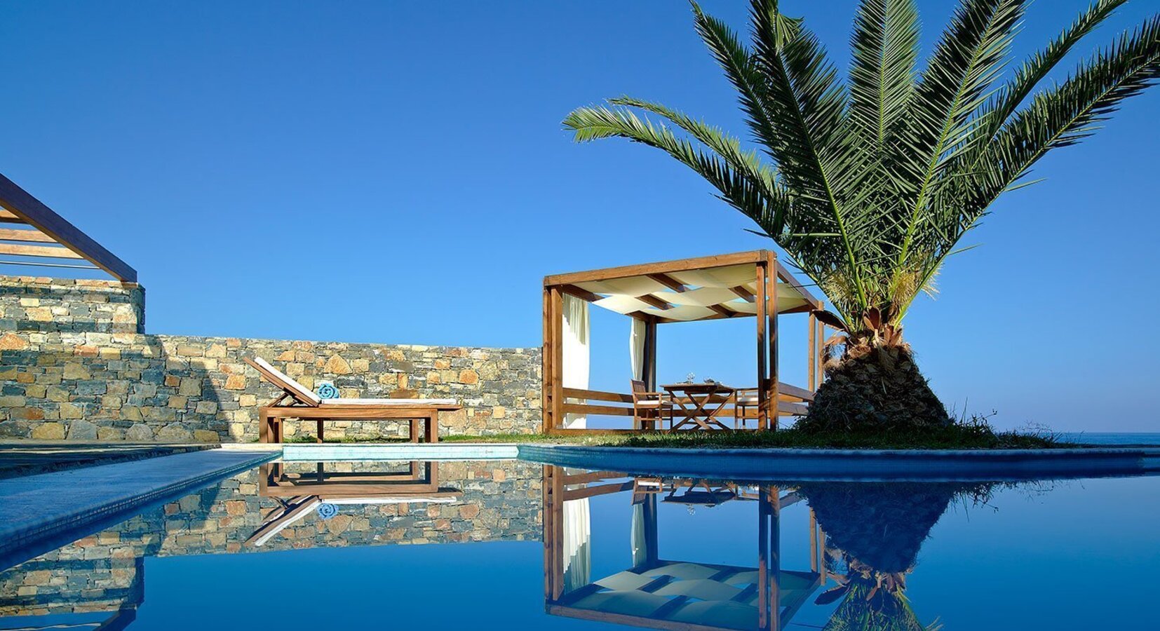 Infinity pool with a view