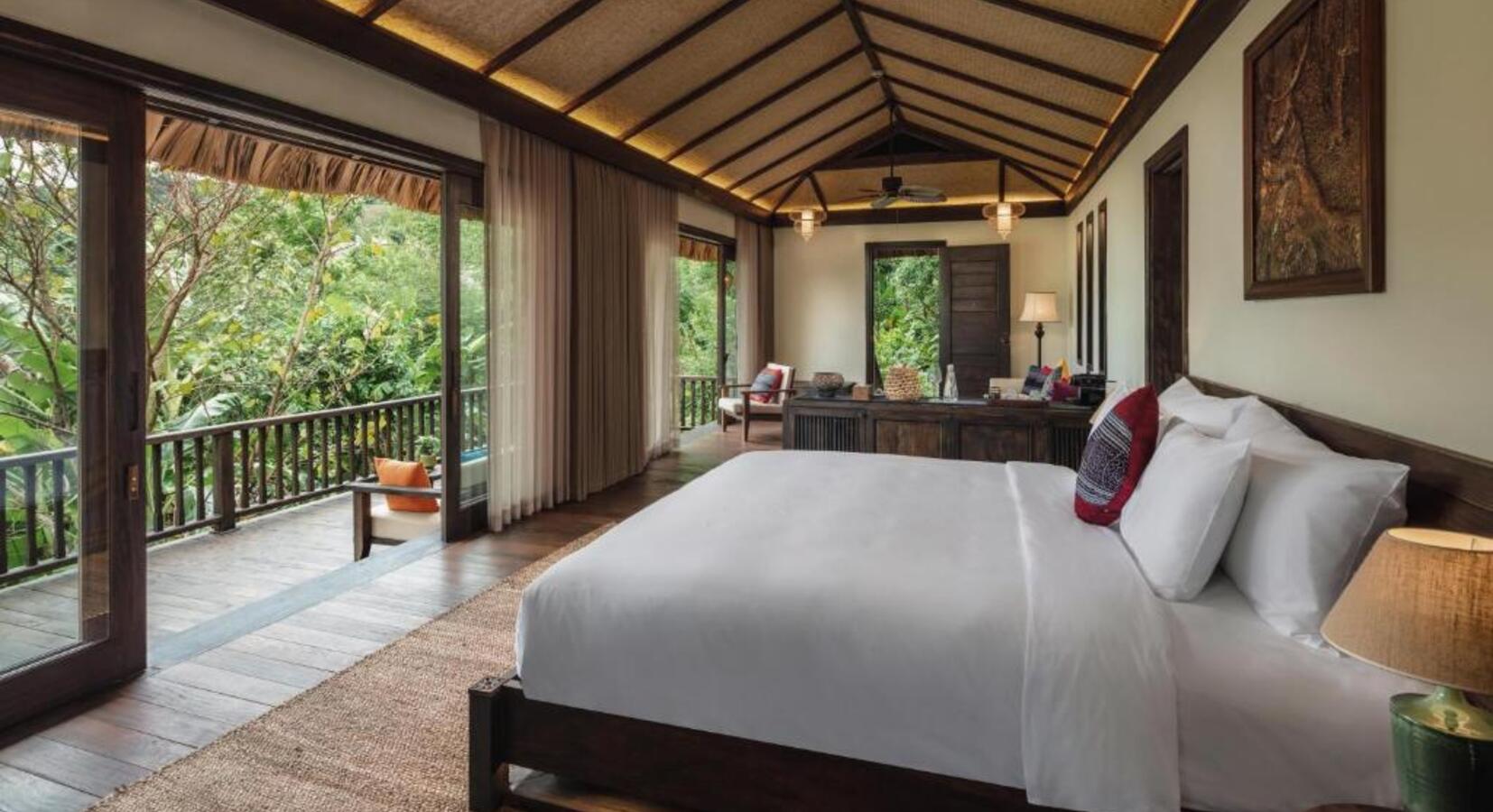 Bauhinia Mountain Suite