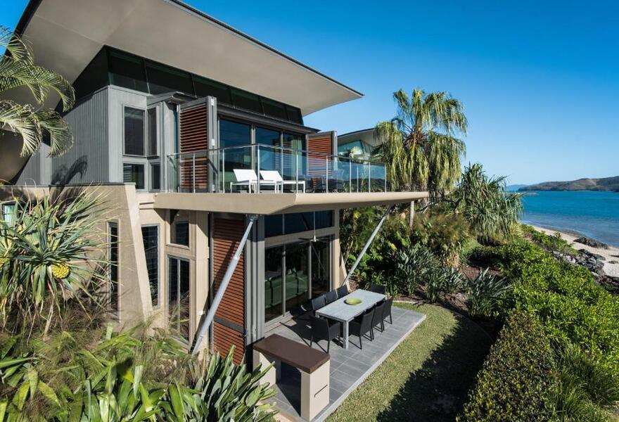 Hamilton Island Yacht Club Villas