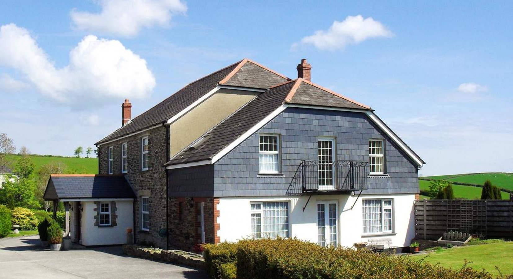 Photo of Lobhill Farmhouse