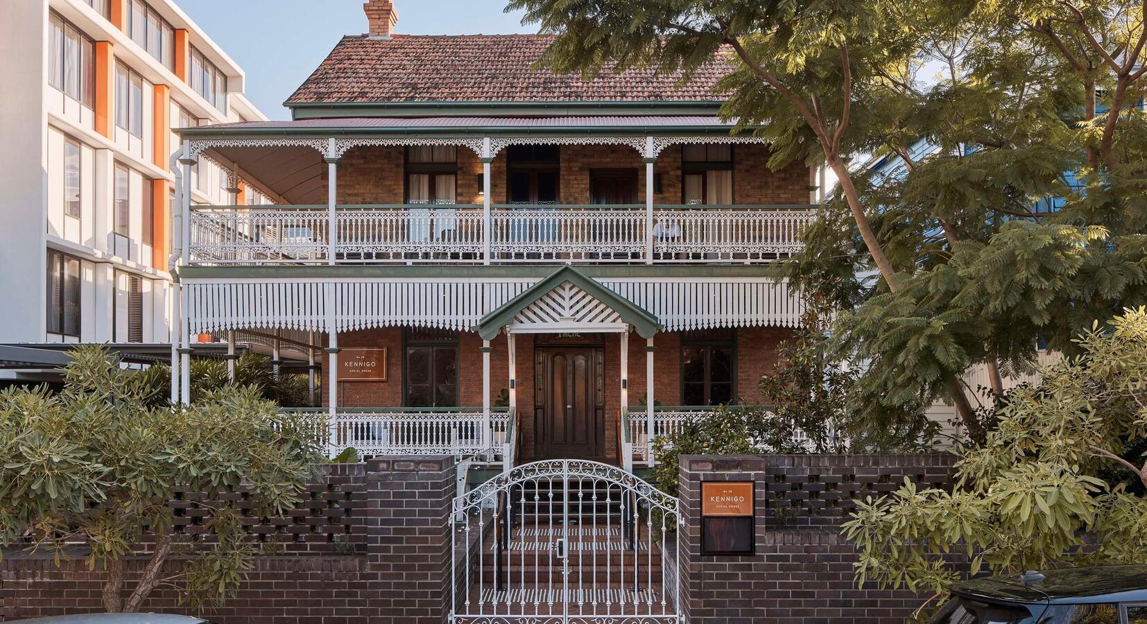 Hotel Entrance - Heritage House