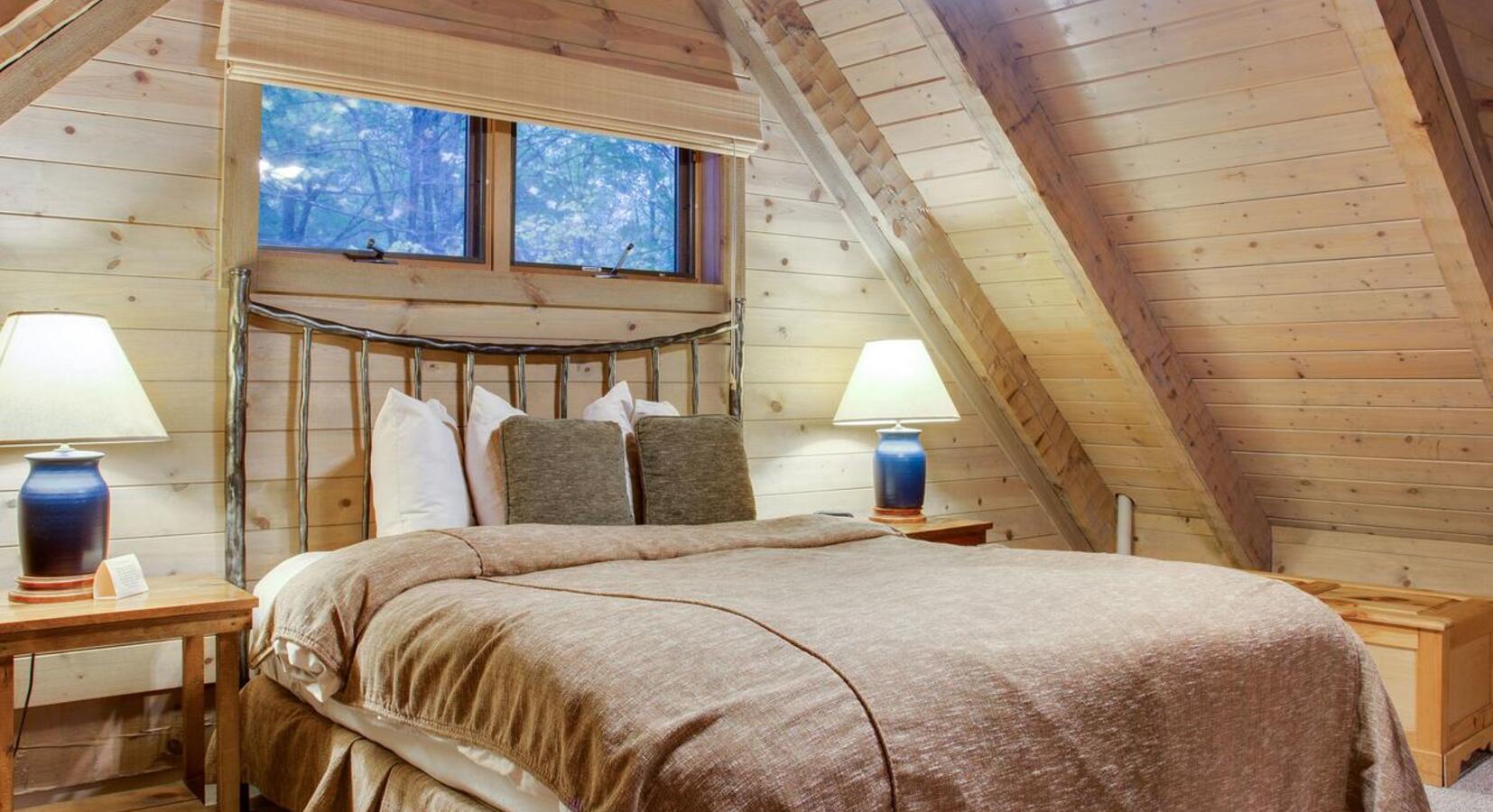 Cottage guestroom