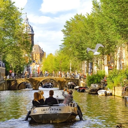 Amsterdam - The Complete Guide