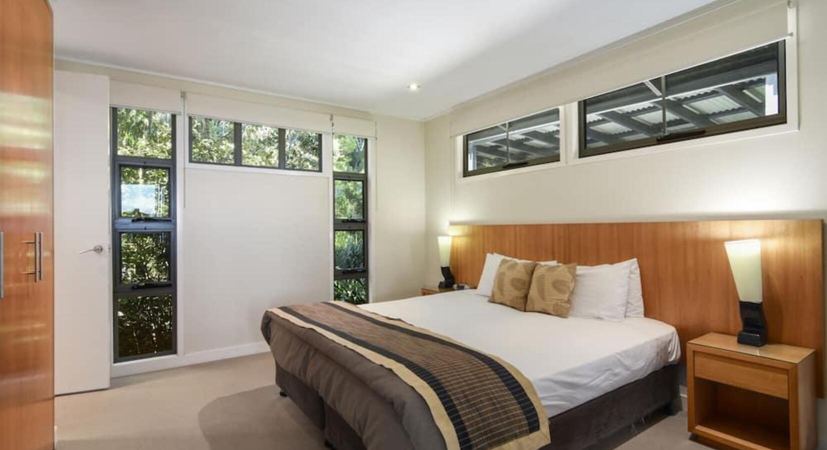 Valley View Villa - Double Bedroom