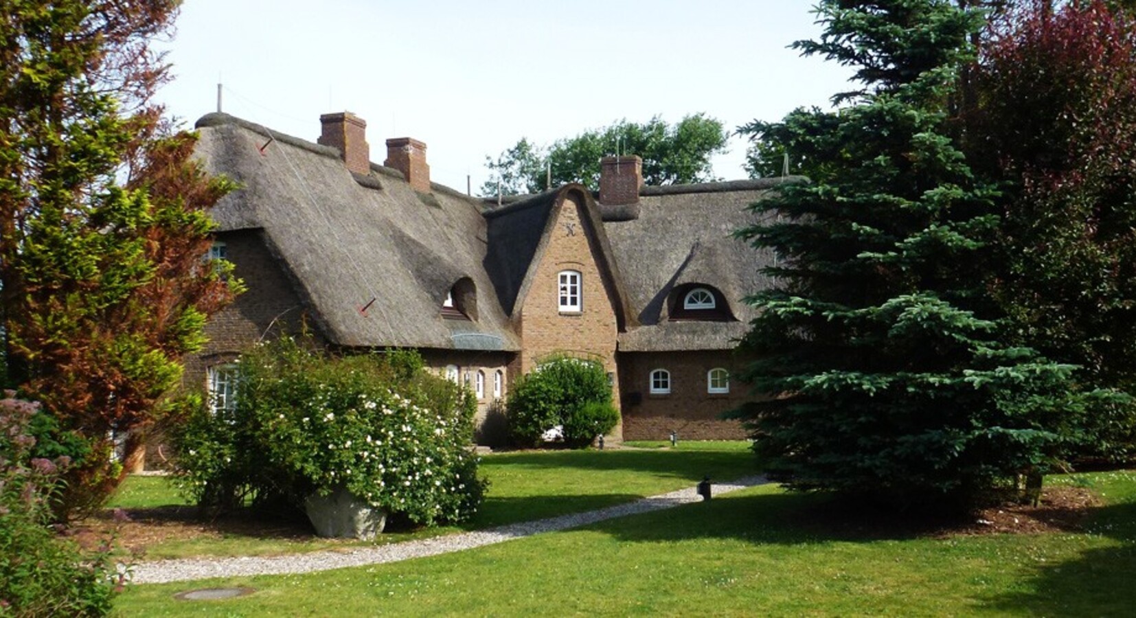 Hotel exterior and gardens