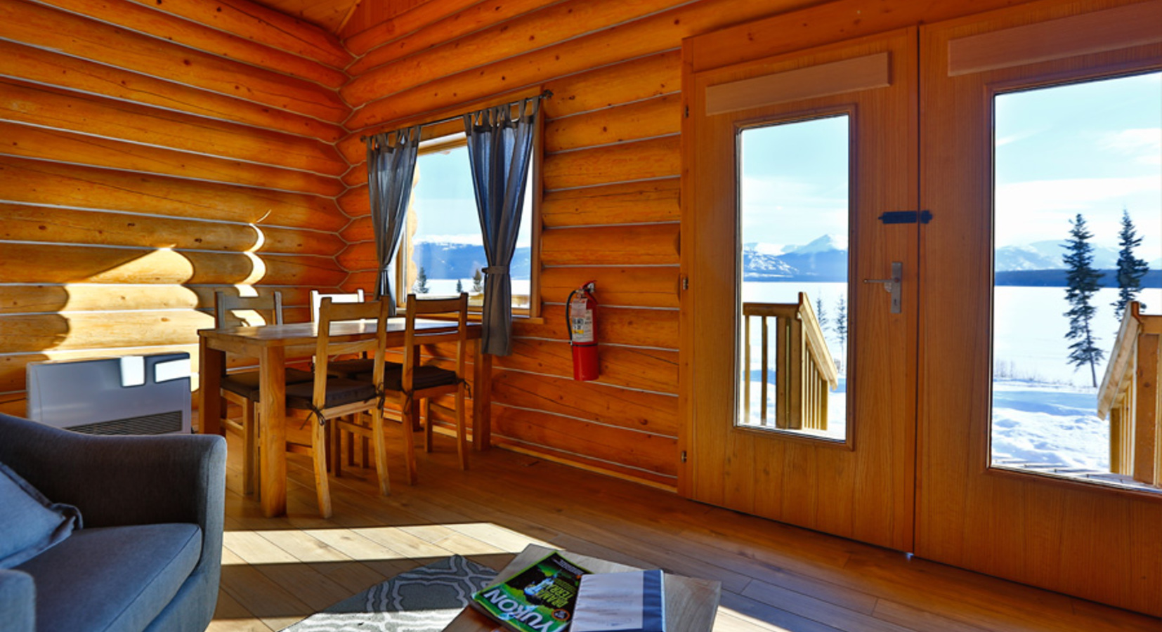 Family lakefront cabin