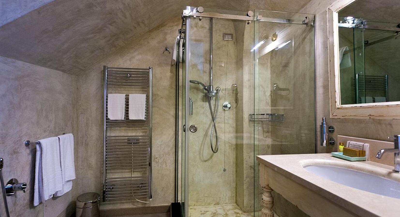 En suite Shower Room