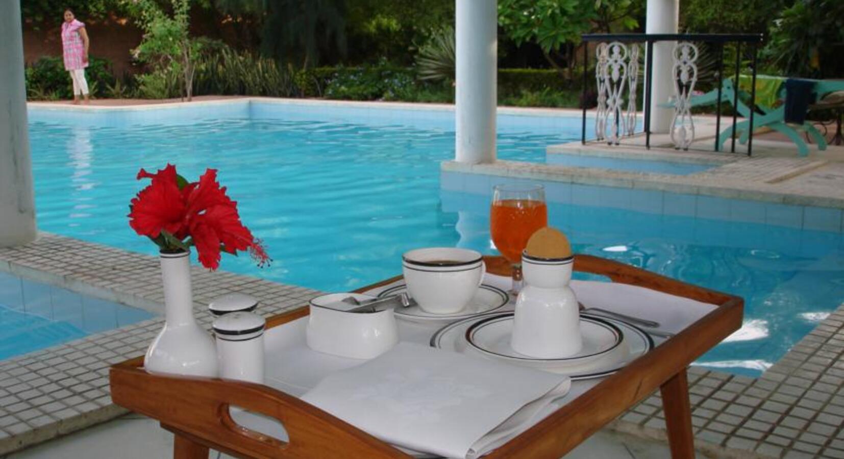 Breakfast by the pool