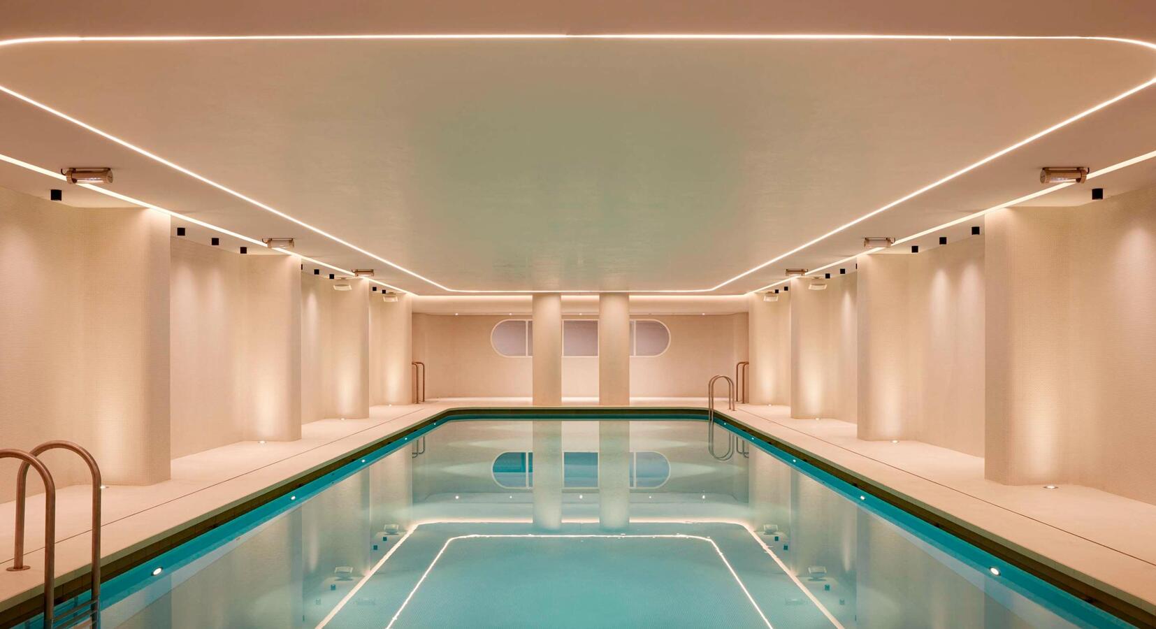 20 meters long indoor pool of O Zenhit sport club