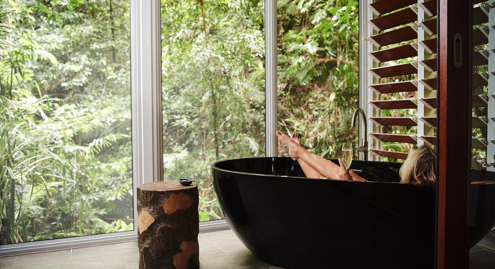 Bath tub with a view!