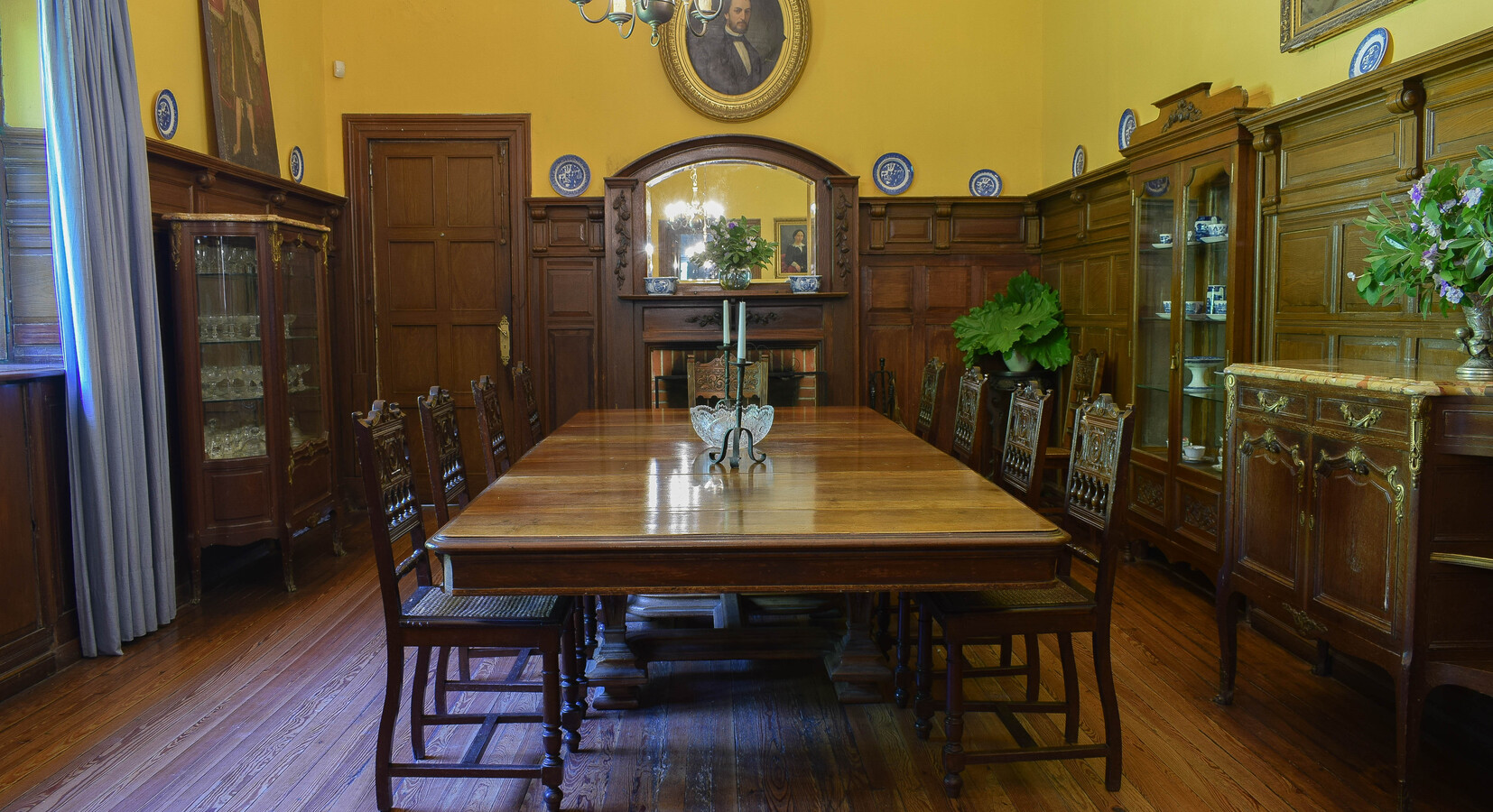 Hotel dining room