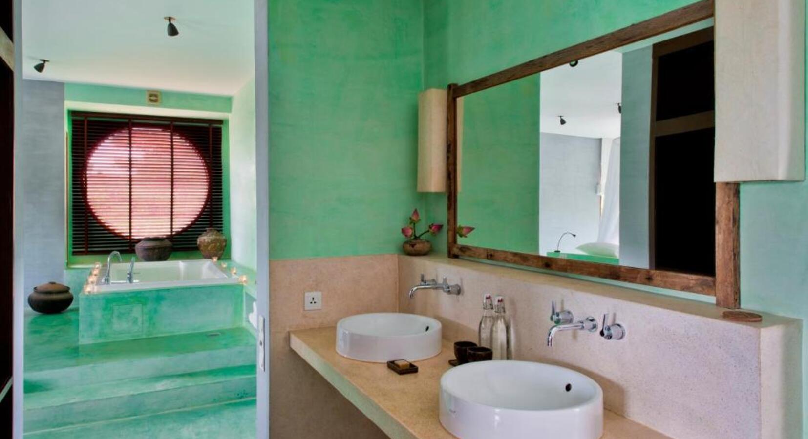 Green Bathroom 