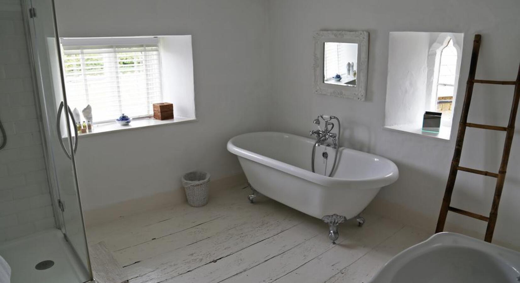 En Suite Bathroom