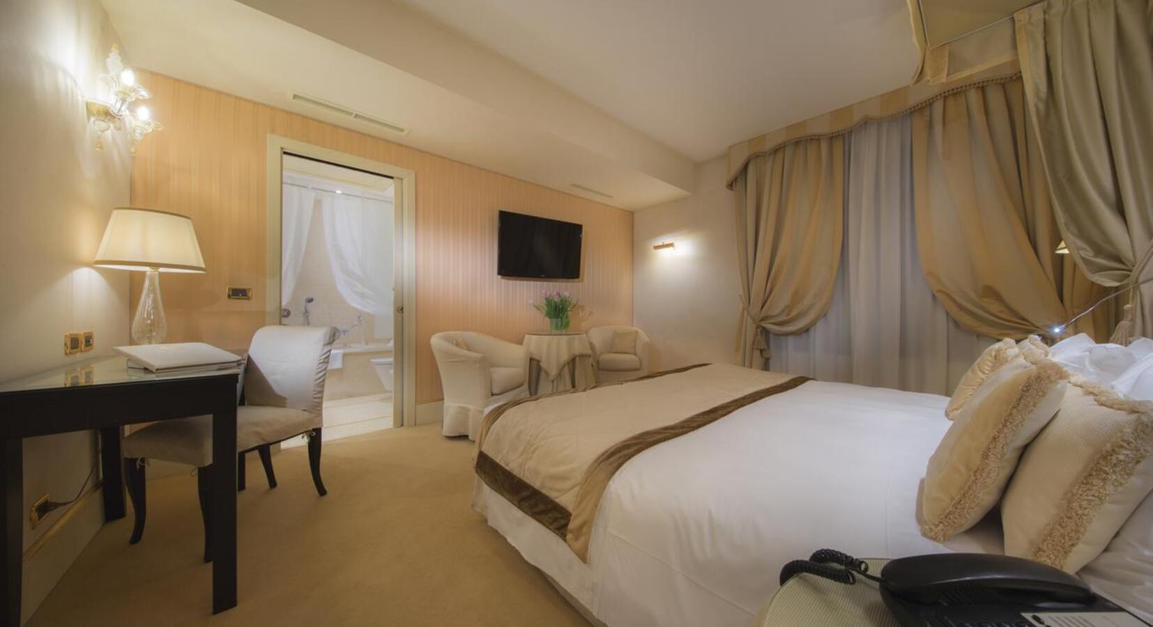 Deluxe double room