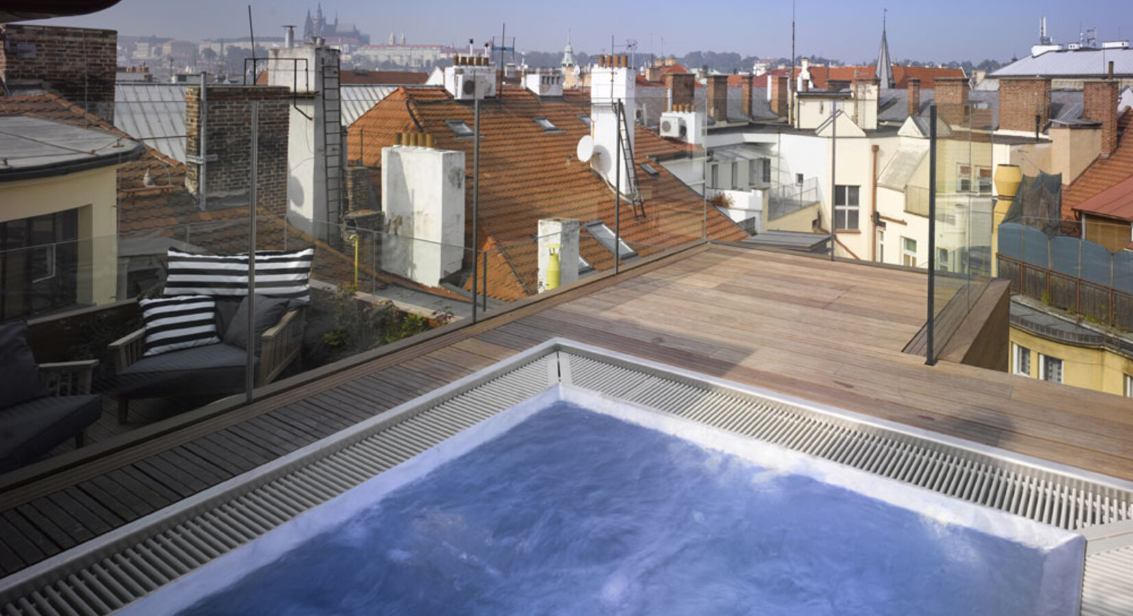 Roof top jacuzzi