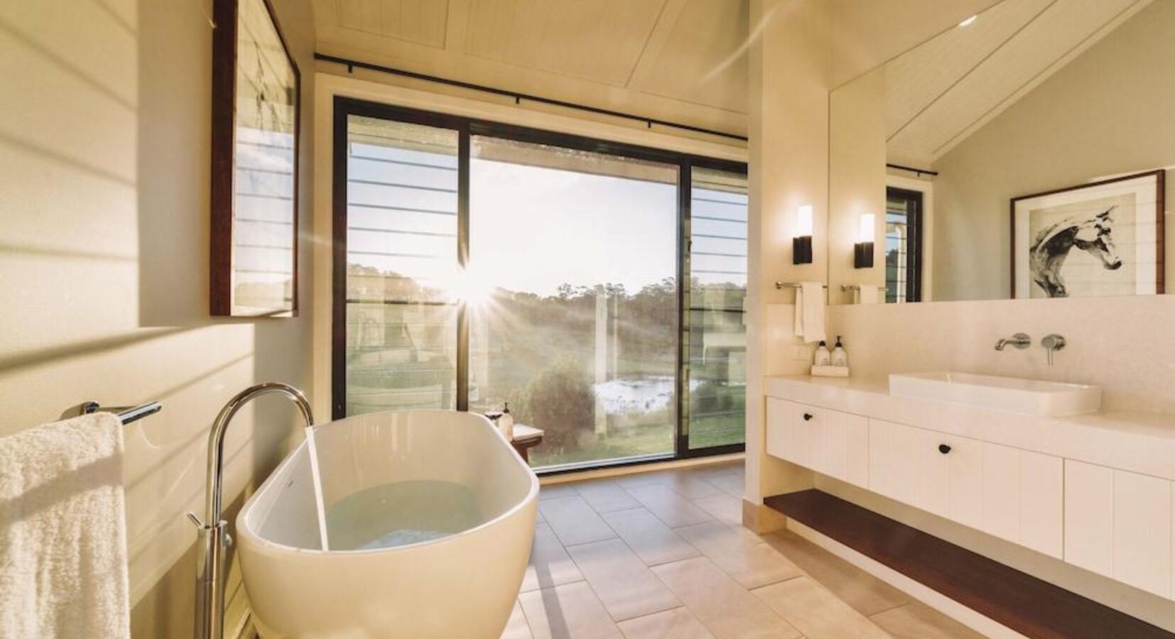 Bathroom with Tub