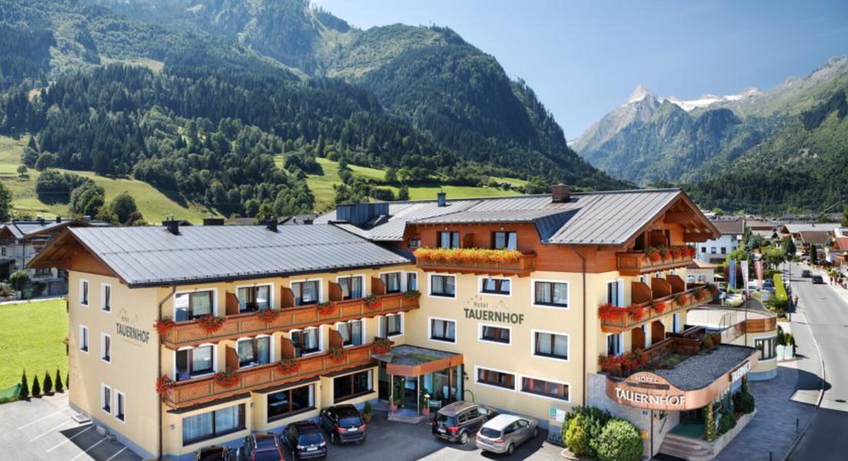 Photo of Hotel Tauernhof