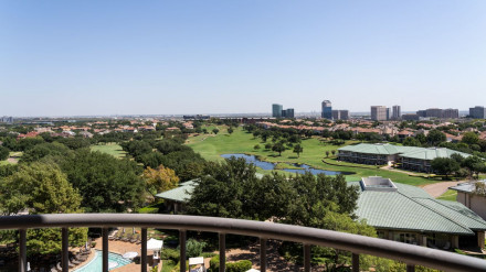 Ritz Carlton Dallas, Las Colinas