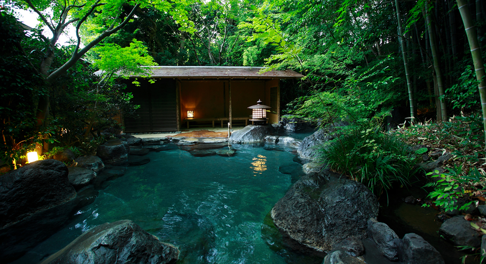 Outdoor bath