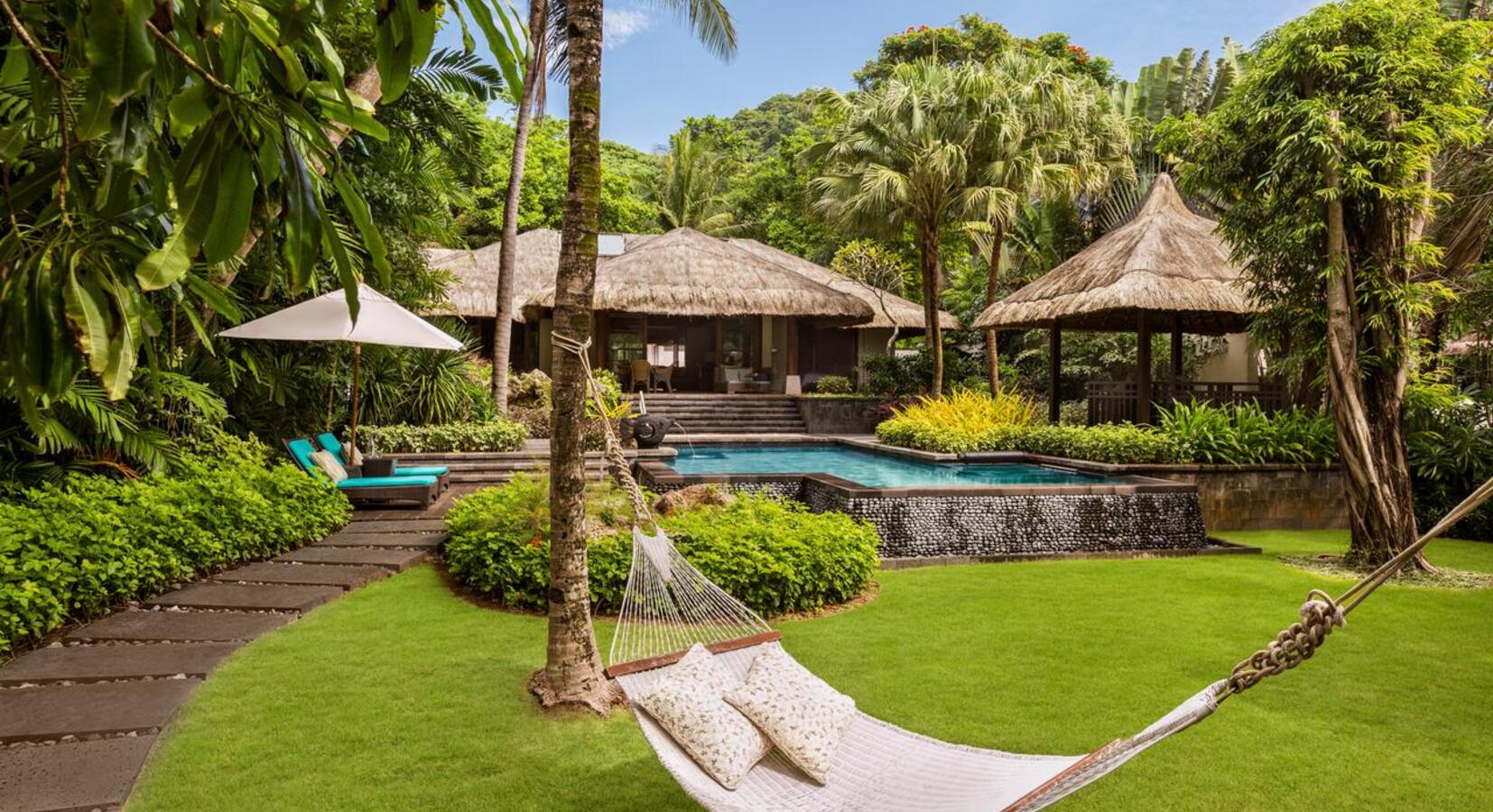 One-bedroom pool villa