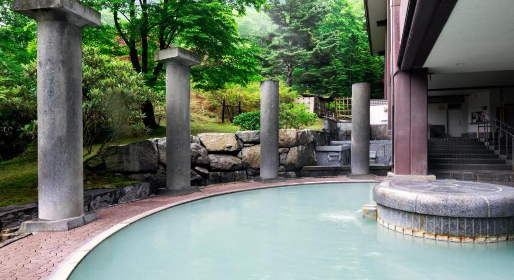 Outdoor Onsen