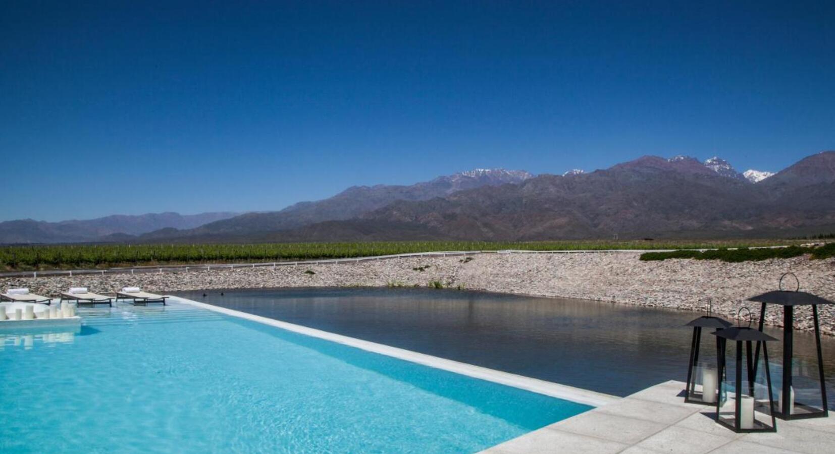 Lakeside Infinity Pool