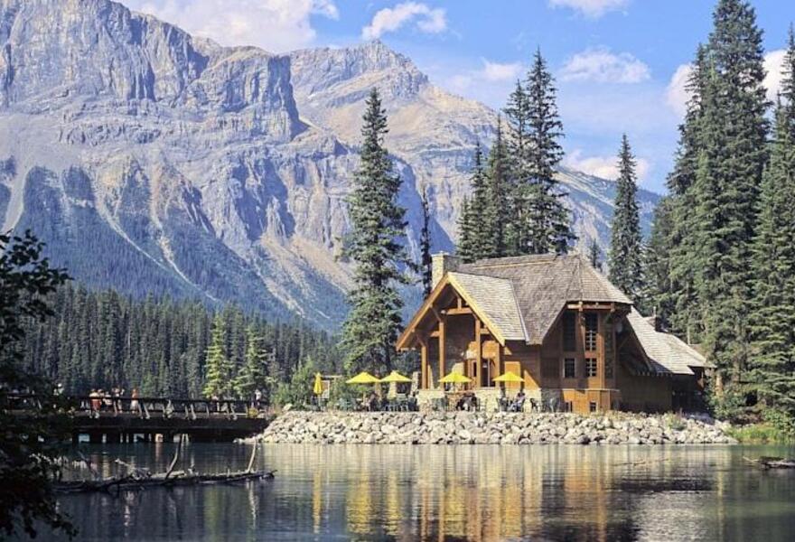 Emerald Lake Lodge