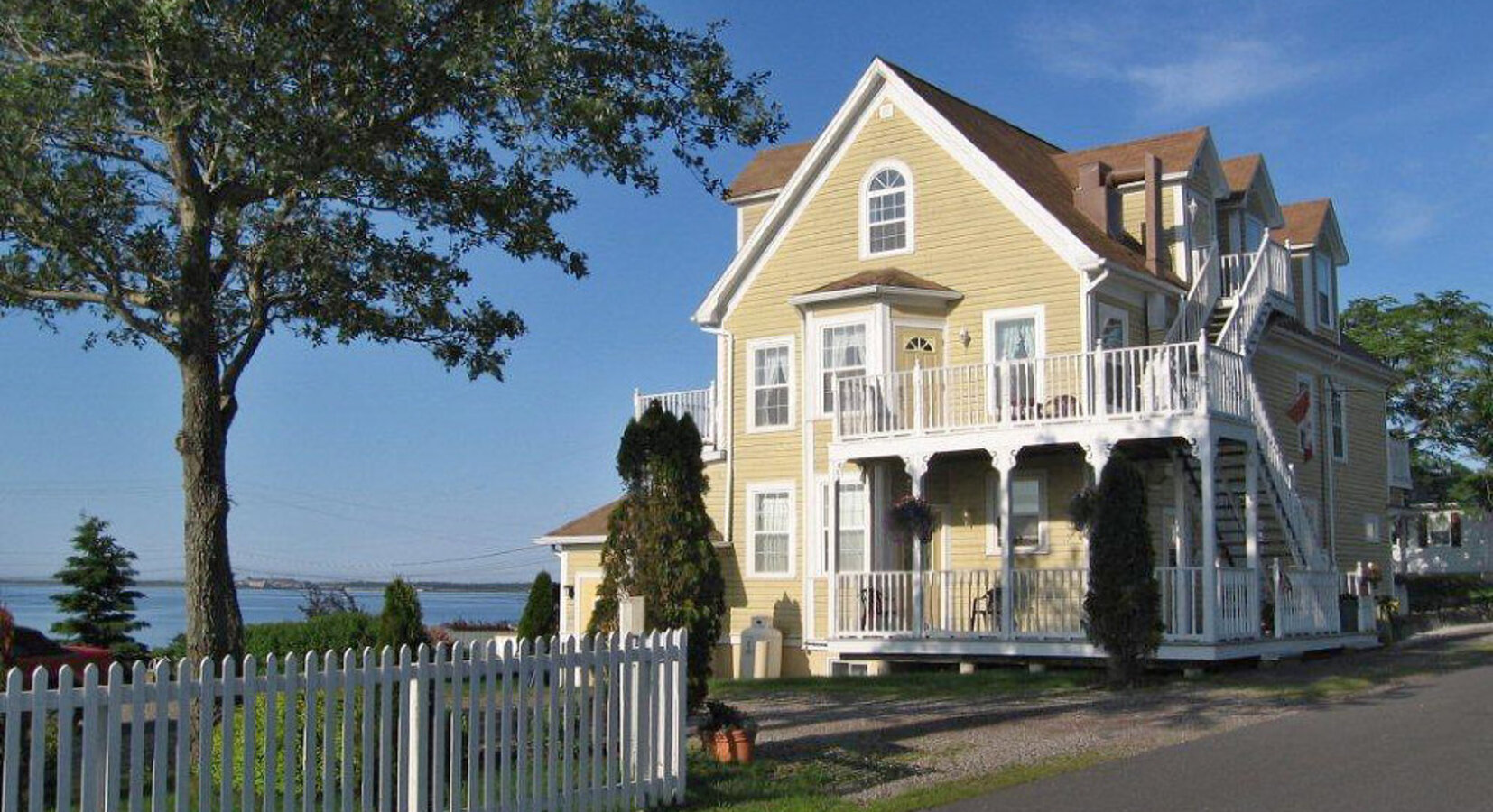 Photo of Louisbourg Harbour Inn