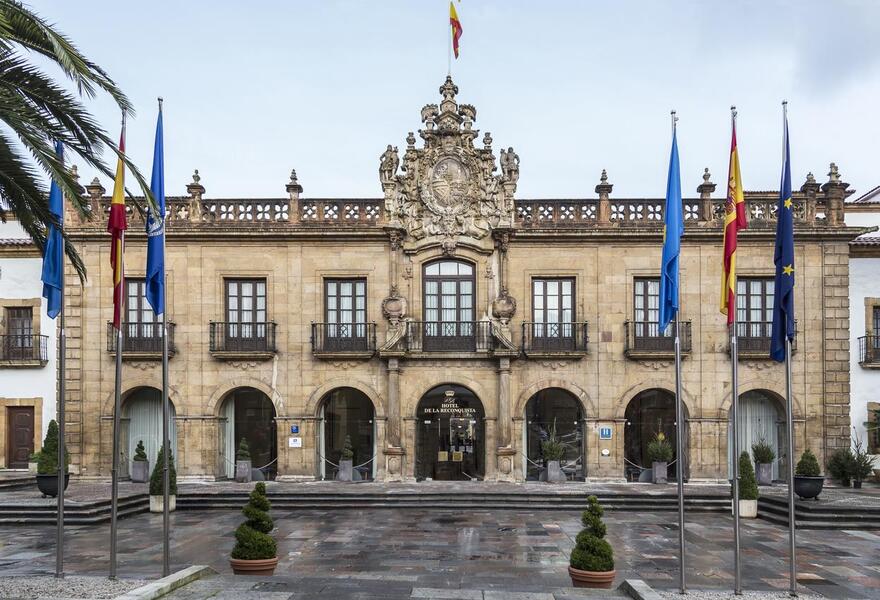 Hotel de La Reconquista