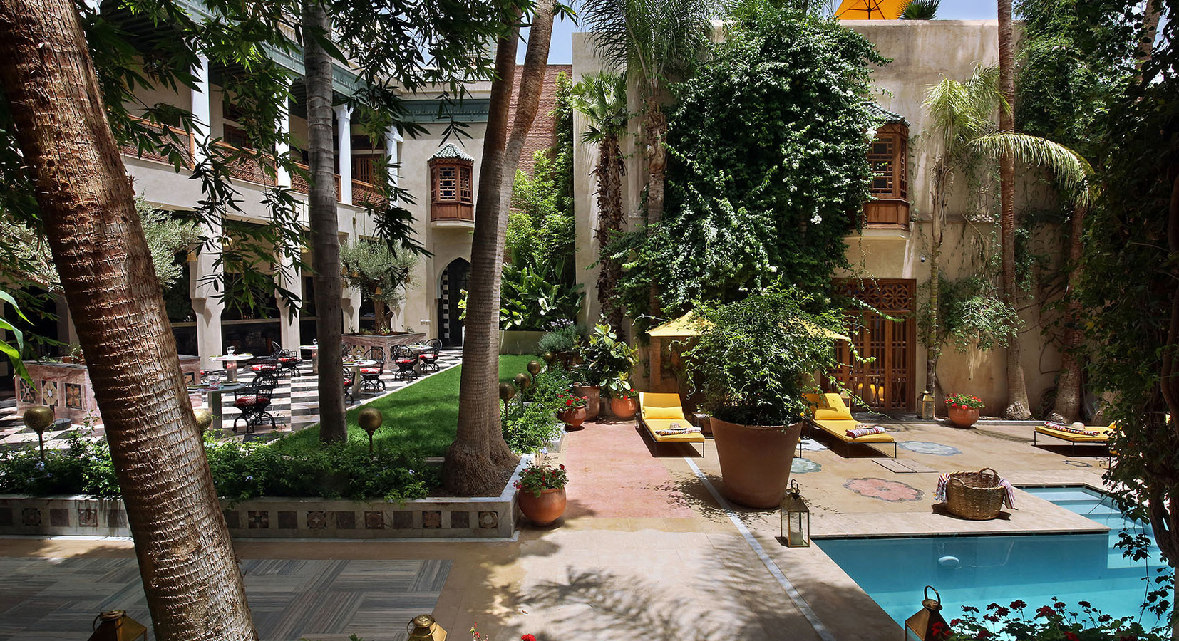 Courtyard with pool