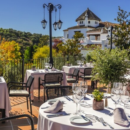 Alfresco dining