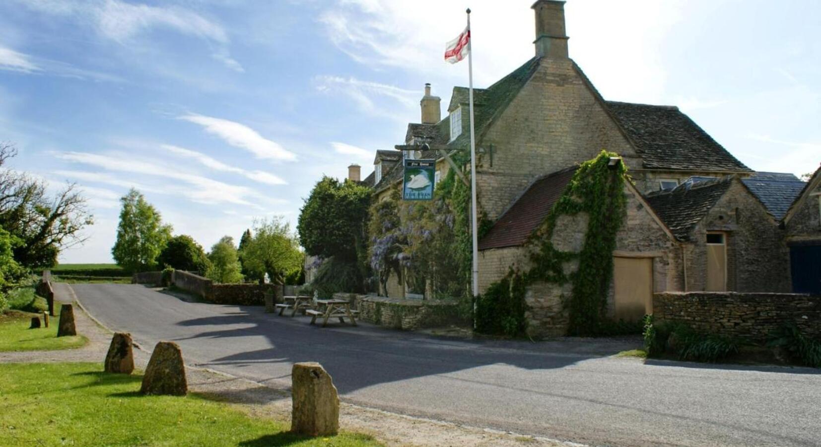 Photo of The Swan Inn, Burford