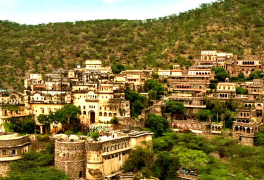 Neemrana Fort Palace