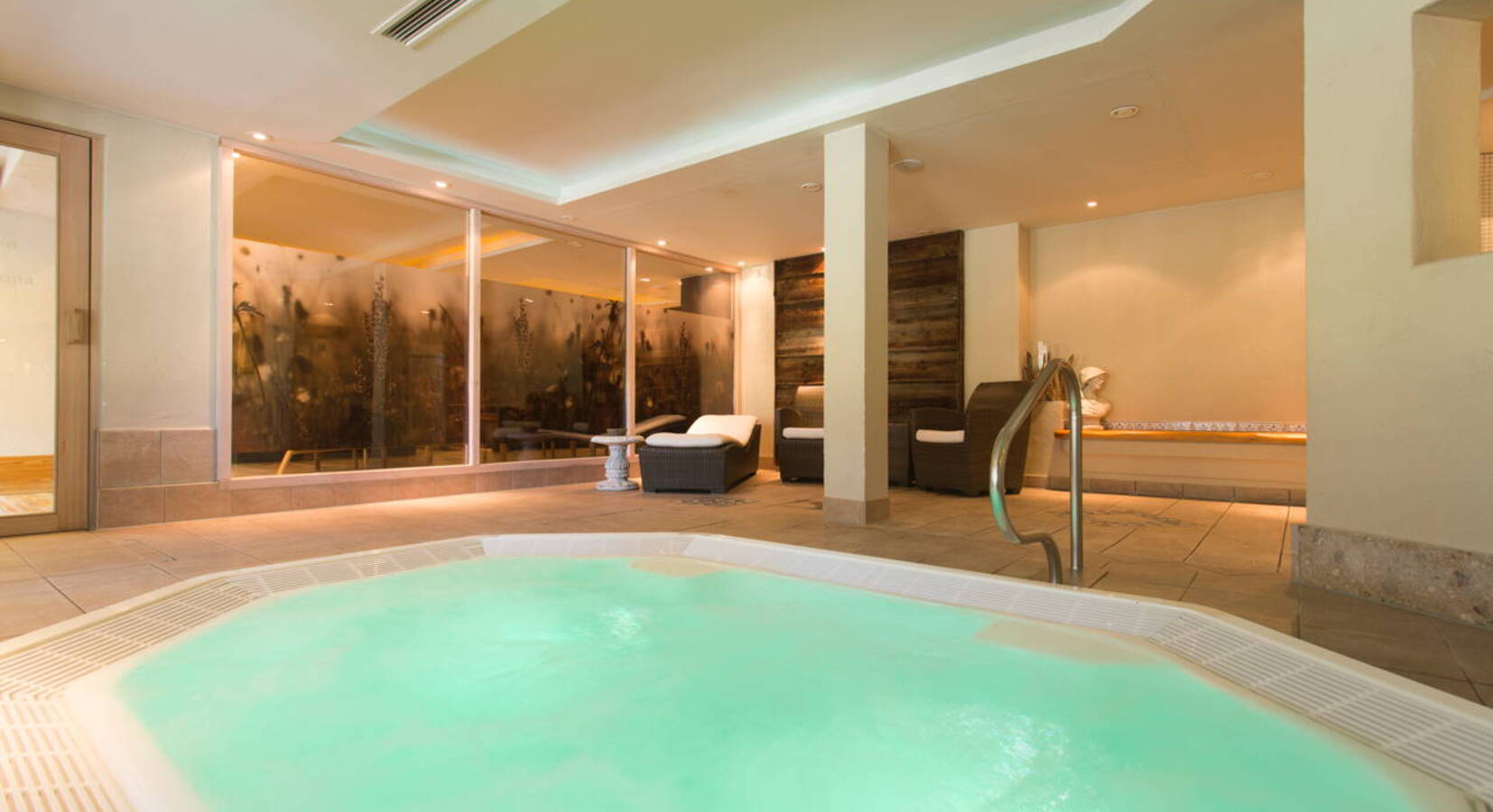 Indoor whirlpool